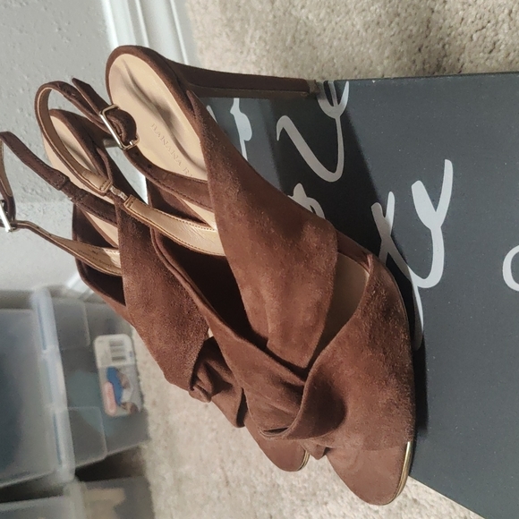 Brown suede heels - Picture 4 of 5